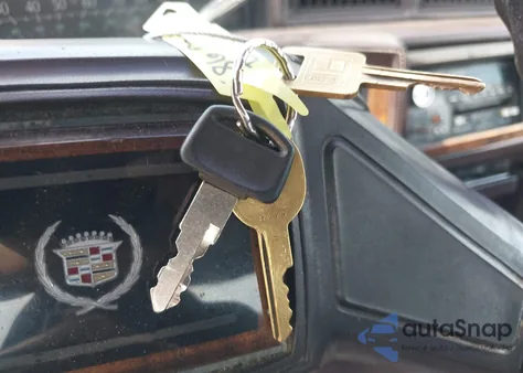 1986 Cadillac Deville Fleetwood z USA, uszkodzony, nr VIN 1G6CD6988G4311095